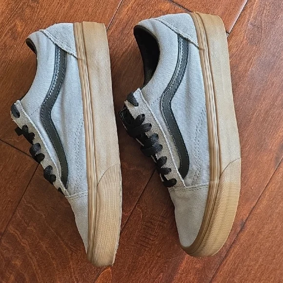Vans Old Skool Gum Sole Sneakers - Shadow Gray Suede & Canvas - Picture 8 of 12